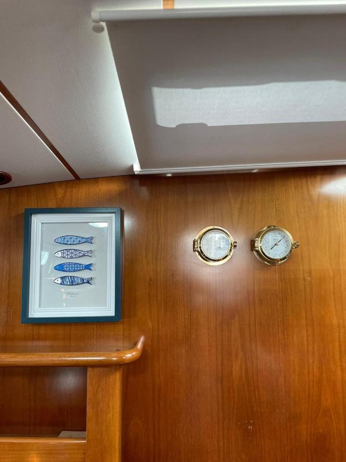 Beautiful And Comfortable Sailboat With Secure Parking Available Hotel Barcelona Exterior foto